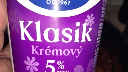 Kuřecí curry s rajčaty a jogurtem