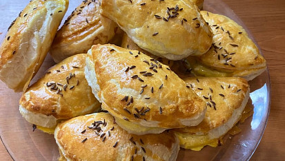 Plněné pirožky z listového těsta