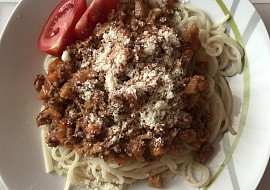 Rychlé špagety s boloňskou omáčkou