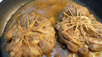 Telecí ossobuco s houbami a zeleninou