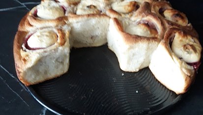Rozetky z kynutého těsta s blumami a tvarohem