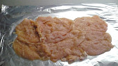 Kuřecí roláda se žampionovou náplní (pečená v remosce)
