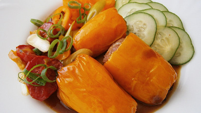 Papriky s kuřecím mletým masem z horkovzdušné fritézy