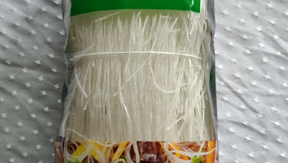 Pekingská polévka s kuřecím masem, Nudle