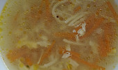 Rychlá falešná slepičí polévka z mrkve