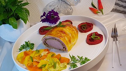 Vepřová panenka Wellington s máslovou zeleninou