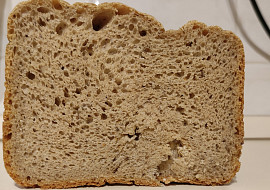 Skvělý chléb z domácí pekárny (První řez)