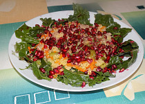 Kuskusový salát se zeleninou a granátovým jablkem