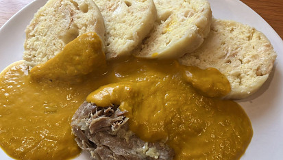 Dýňová omáčka a bramborovo-květákové krokety