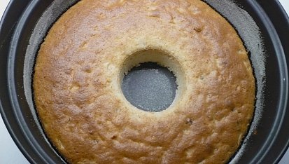 Bábovka ze zakysané smetany, s vůní skořice, Pečeno v remosce.