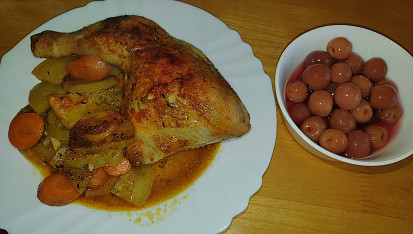 Kuřecí čtvrtky po řecku, ...s třešňovým kompotem