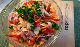 Salát se šunkou a korejskou mrkví