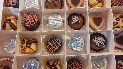 Čokoládové pralinky s náplní Praline