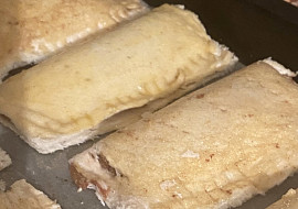 Jablečné taštičky z toastového chleba (Před upečením)