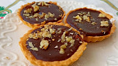 Tartaletky se slaným karamelem a čokoládou (Mini tartaletky se slaným karamelem a čokoládou)