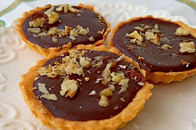 Mini tartaletky se slaným karamelem a čokoládou