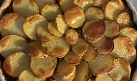 Zapečené brambory s masem