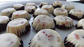 Dvoubarevné pralinky (Dvoubarevné pralinky)