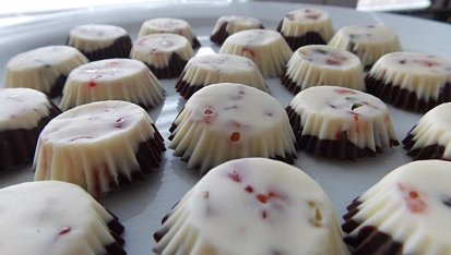 Dvoubarevné pralinky, Dvoubarevné pralinky