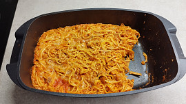 Zapečené špagety s mletým masem