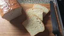 Domácí toastový chléb