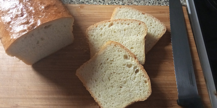 Domácí toastový chléb (Domácí toastový chléb)