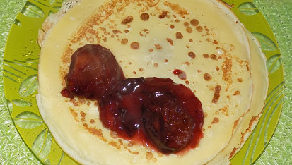 Palačinky se švestkovou náplní