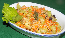 Kuskusový salát s řapíkatým celerem a bylinkami