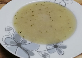 Low carb polévka z pekingského zelí