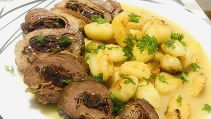 Vepřové roládky po italsku plněné