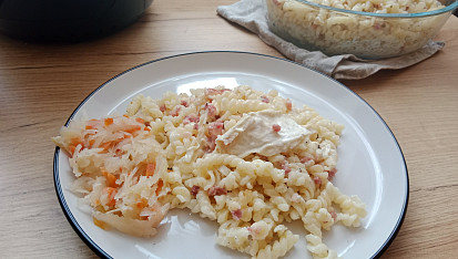 Zapečené těstoviny s hermelínem a uzeným