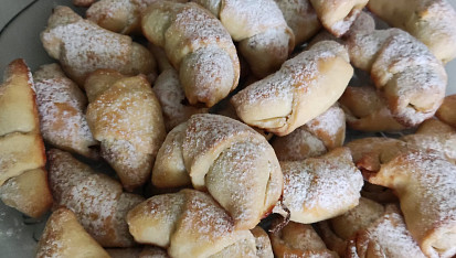 Nekynuté svatomartinské rohlíčky s ořechovou náplní