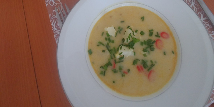 Pikantní květáková polévka s kokosovým mlékem