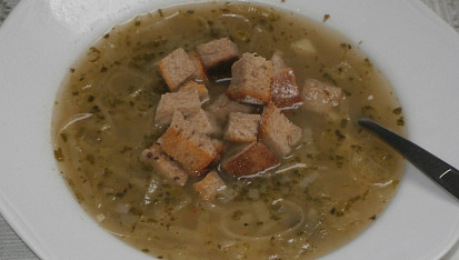 Pórková polévka s česnekem