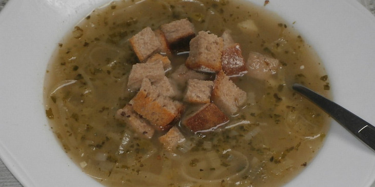 Pórková polévka s česnekem