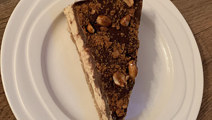 Arašídový cheesecake s čokoládou