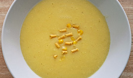 Bramborová krémová polévka s kukuřicí