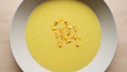 Bramborová krémová polévka s kukuřicí