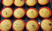 Recept na rychlé muffiny s kousky čokolády (Misula29)