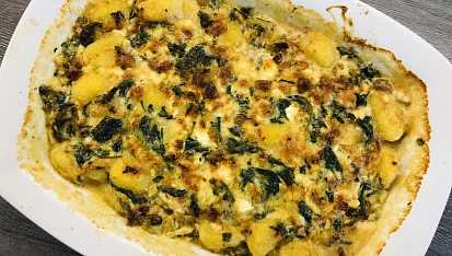 Gnocchi zapečené se špenátem a třemi druhy sýrů