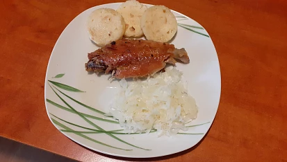 Hospodský zelný salát
