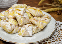 Tvarohové šátečky z listového těsta