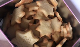 Hvězdičkové máslové sušenky
