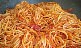 Špagety se Salsa napoletana