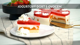 Jogurtový dort s ovocem