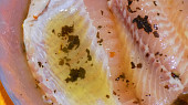 Rybí filety s pikantní marinádou
