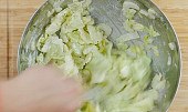 Salát z řapíkatého celeru