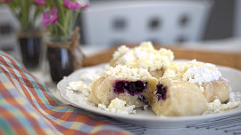 Kynuté ovocné knedlíky