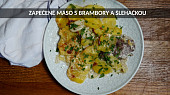Zapečené maso s bramborami a šlehačkou