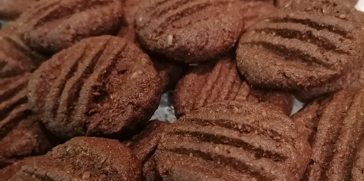 Fantastické Koka sušenky z různých nemouk, otrub a podobně